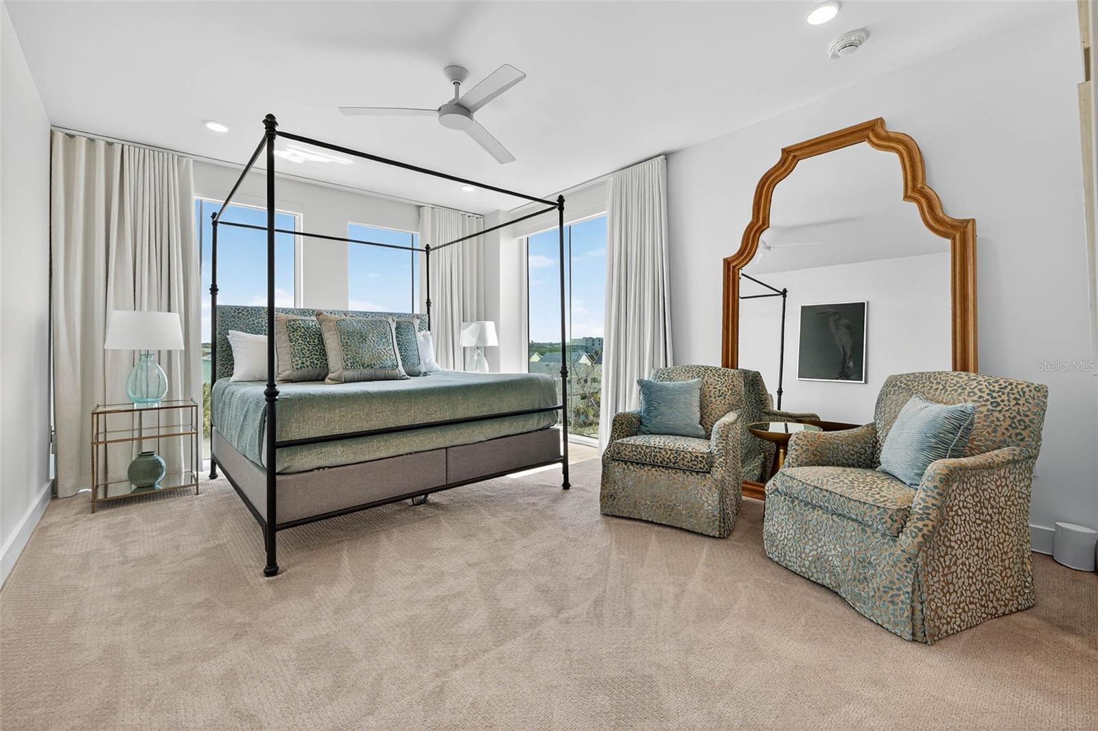 TB8465284 Property Photo