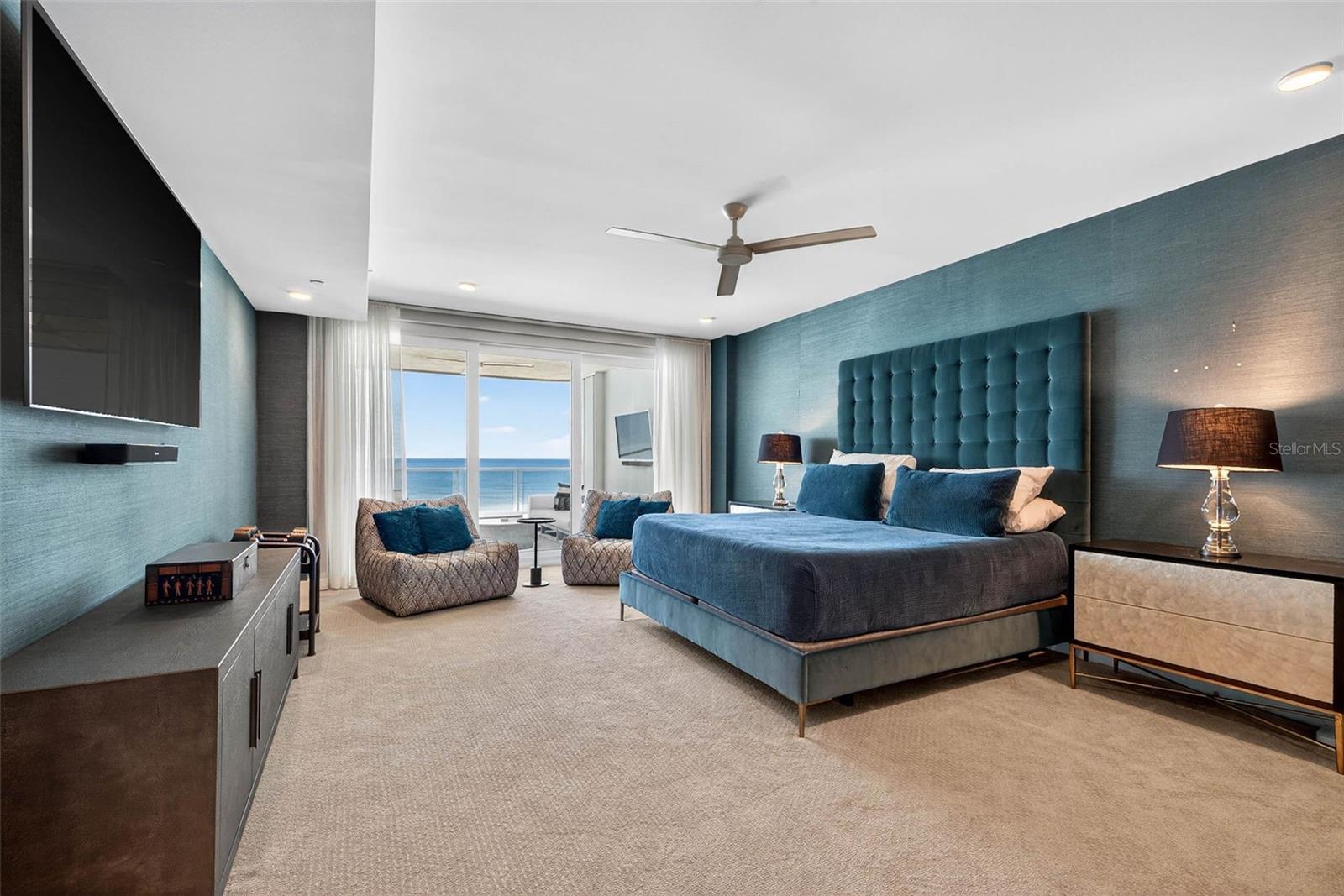 TB8465284 Property Photo