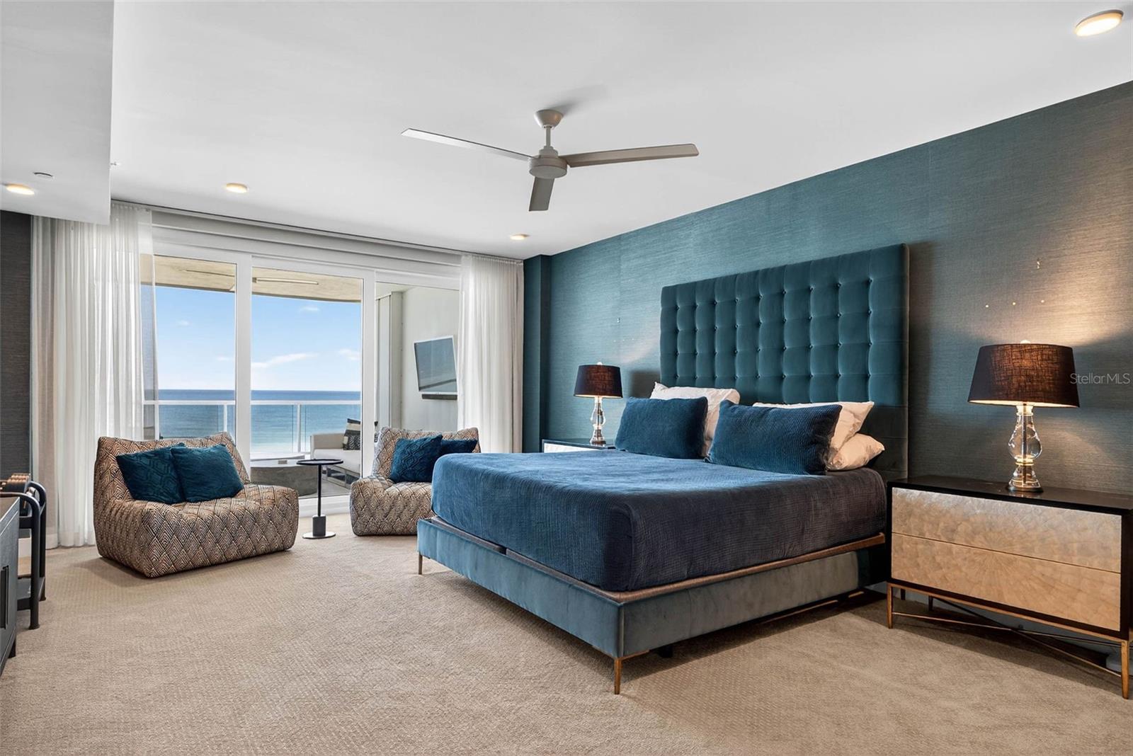 TB8465284 Property Photo