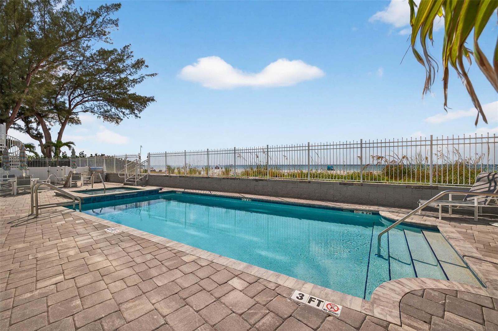 TB8465284 Property Photo