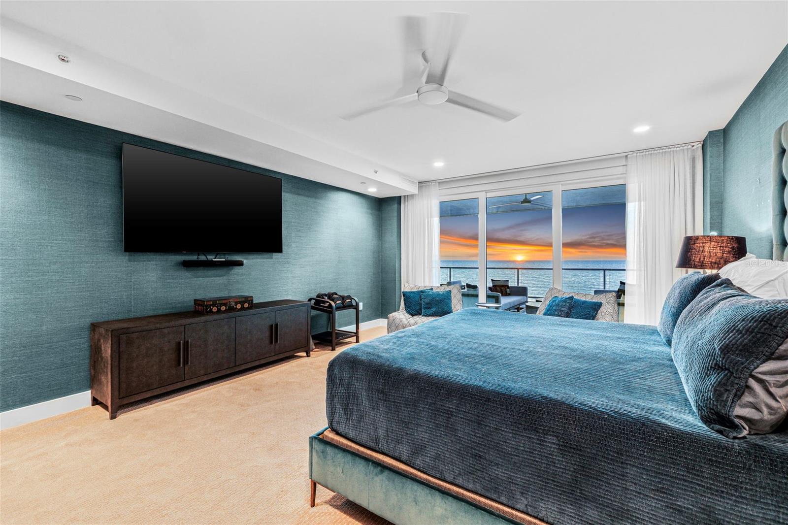 TB8465284 Property Photo