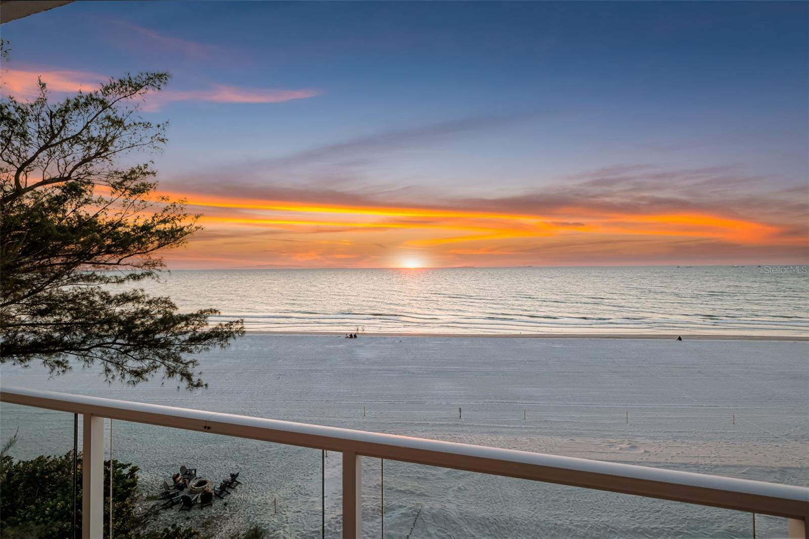 TB8465284 Property Photo