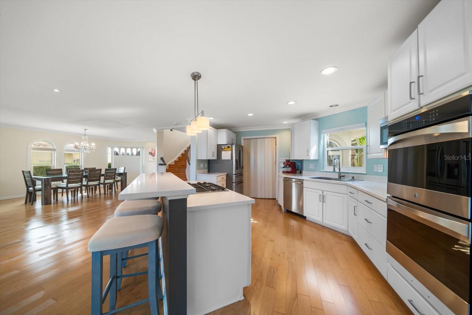 TB8465308 Property Photo