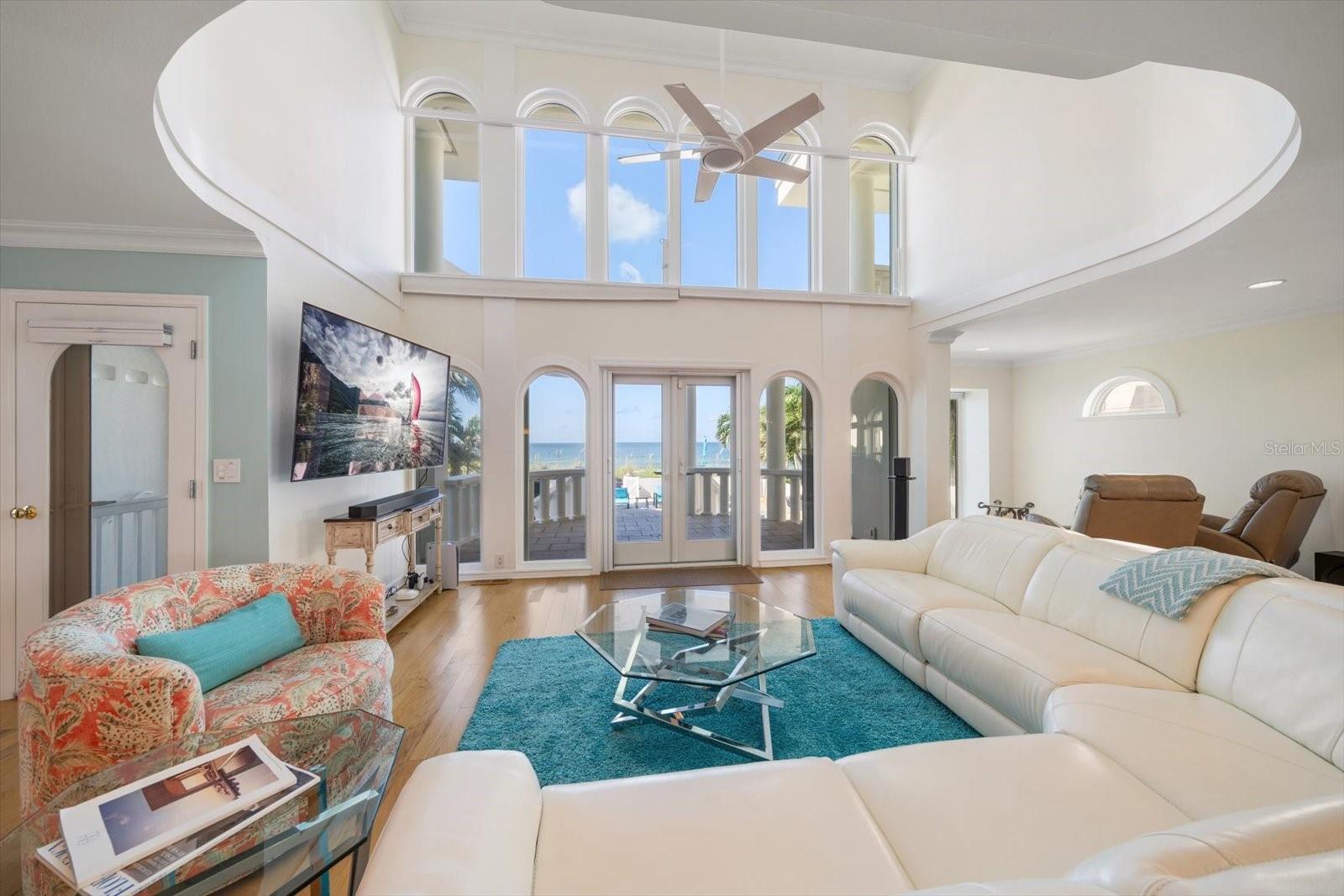 TB8465308 Property Photo