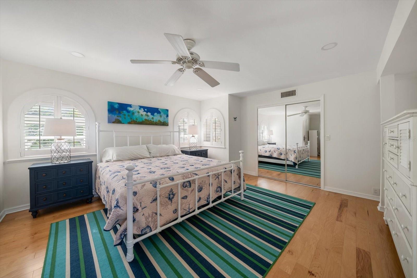 TB8465308 Property Photo