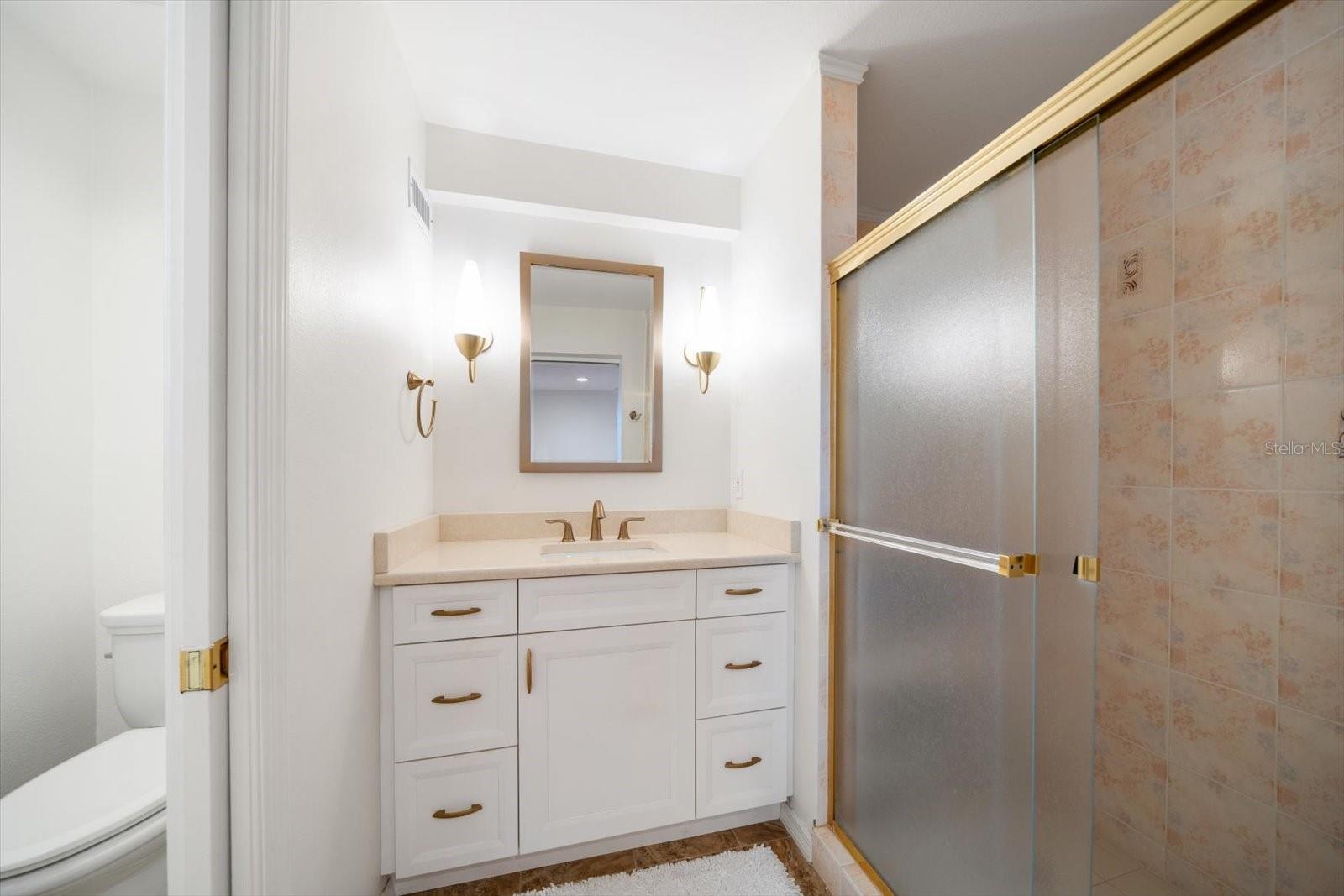 TB8465308 Property Photo