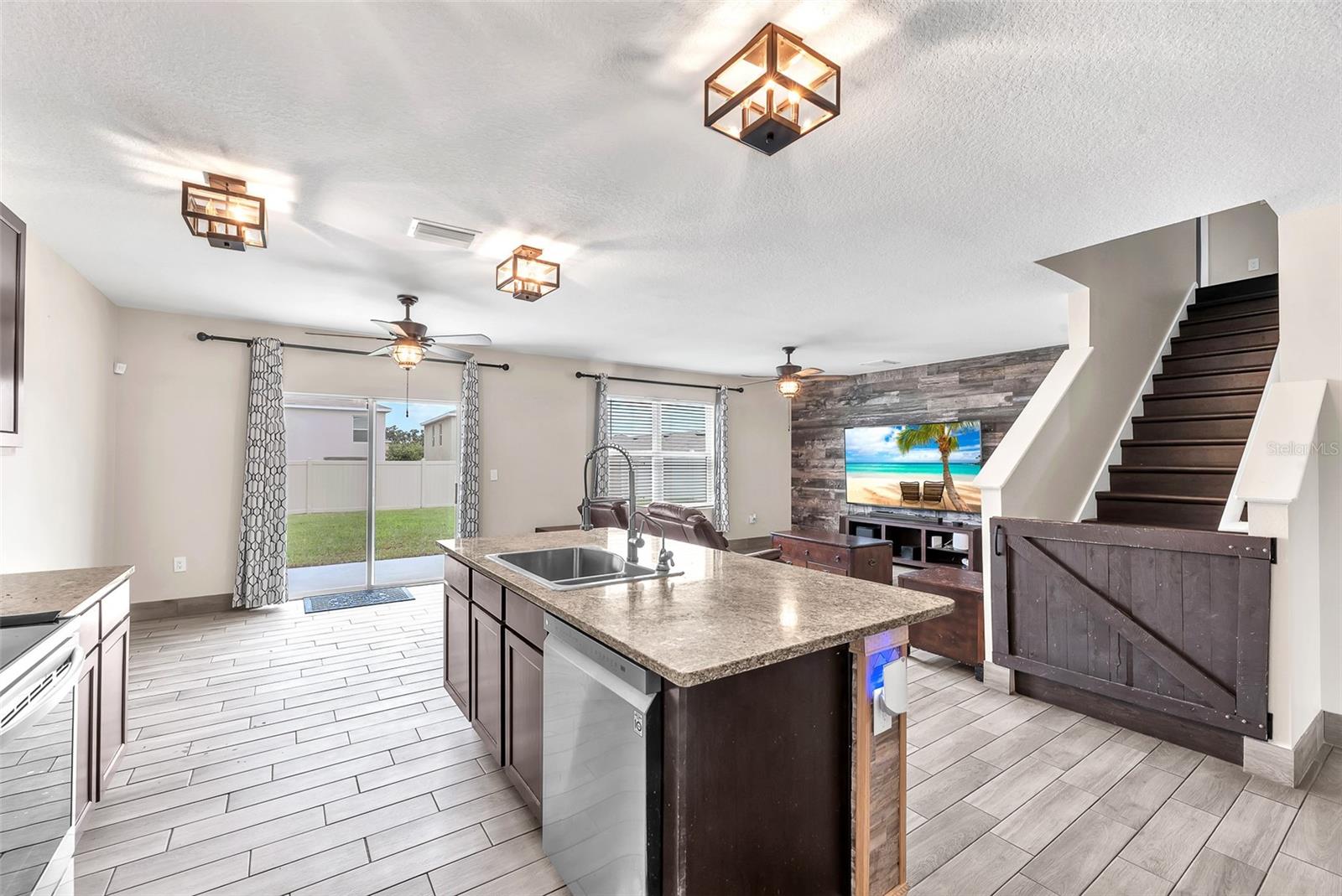 14135 ARBOR PINES DR, RIVERVIEW, FL, 33579