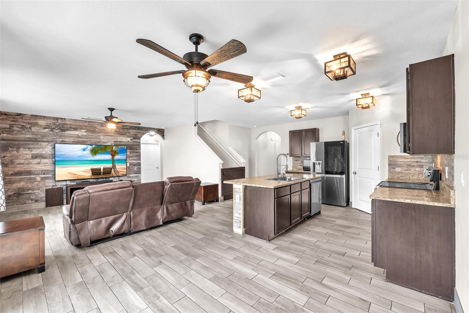 14135 ARBOR PINES DR, RIVERVIEW, FL, 33579