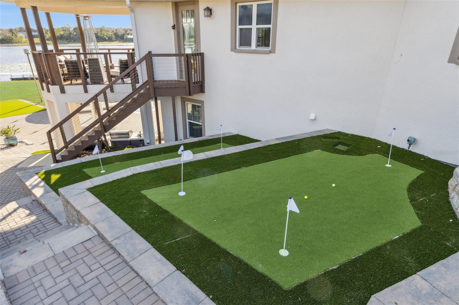 O6374371 Property Photo