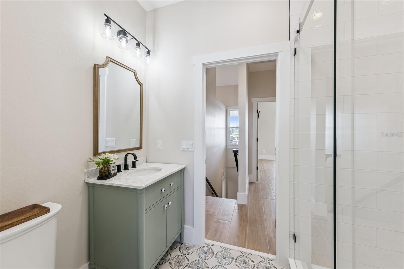 O6374371 Property Photo