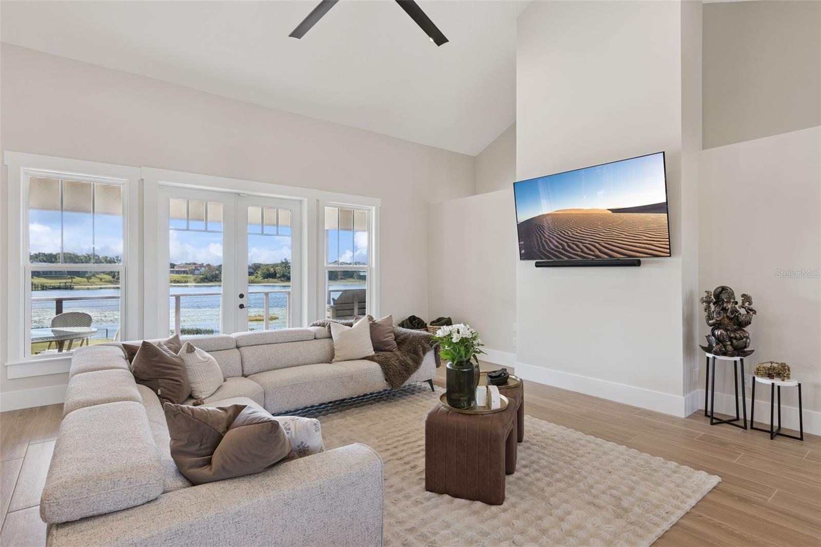 O6374371 Property Photo