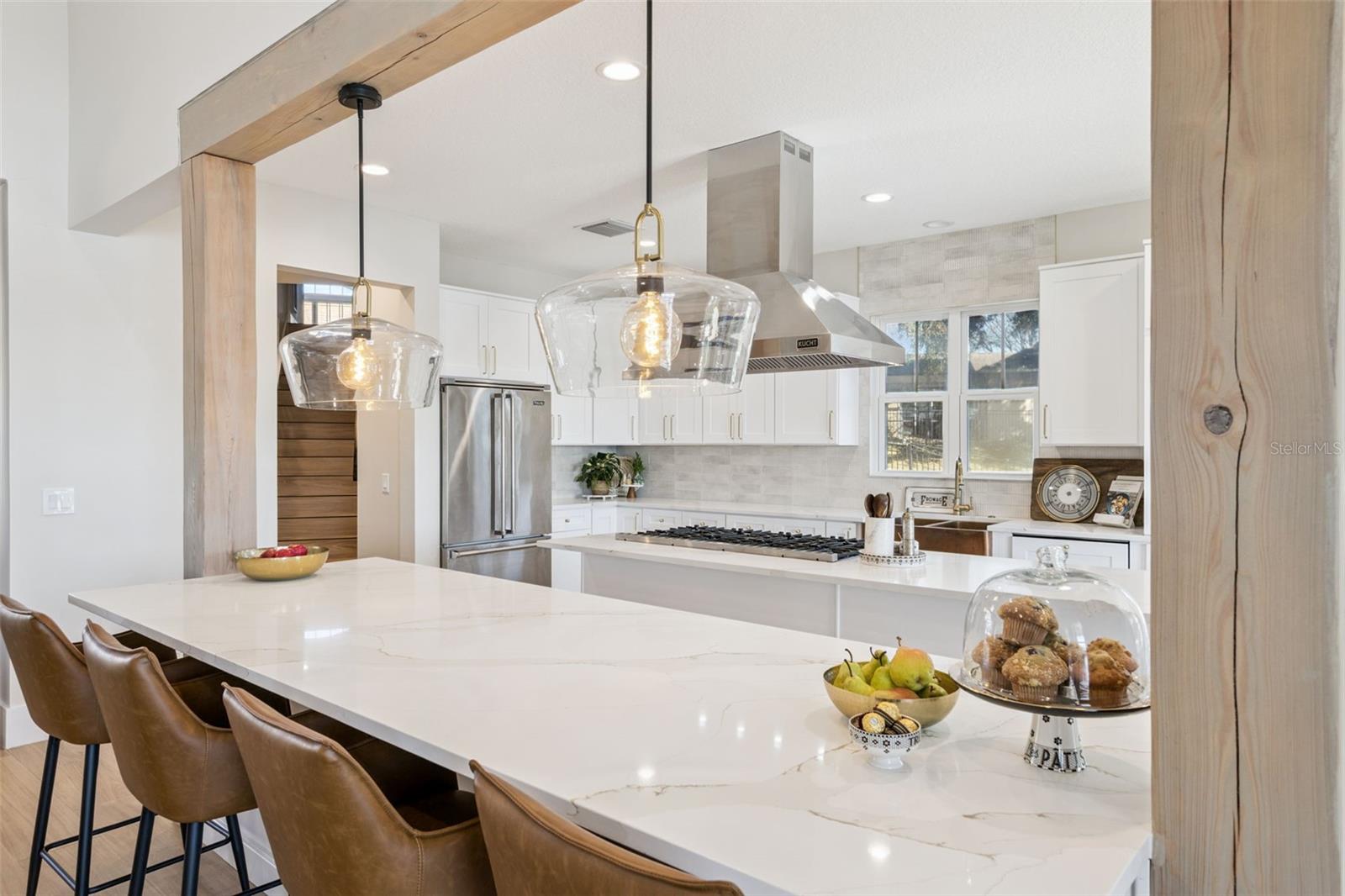 O6374371 Property Photo