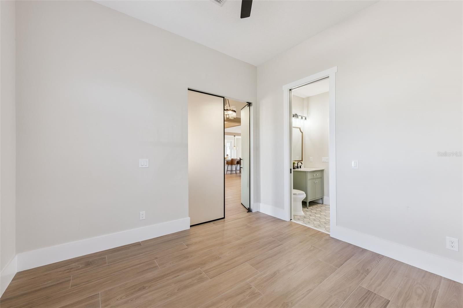 O6374371 Property Photo