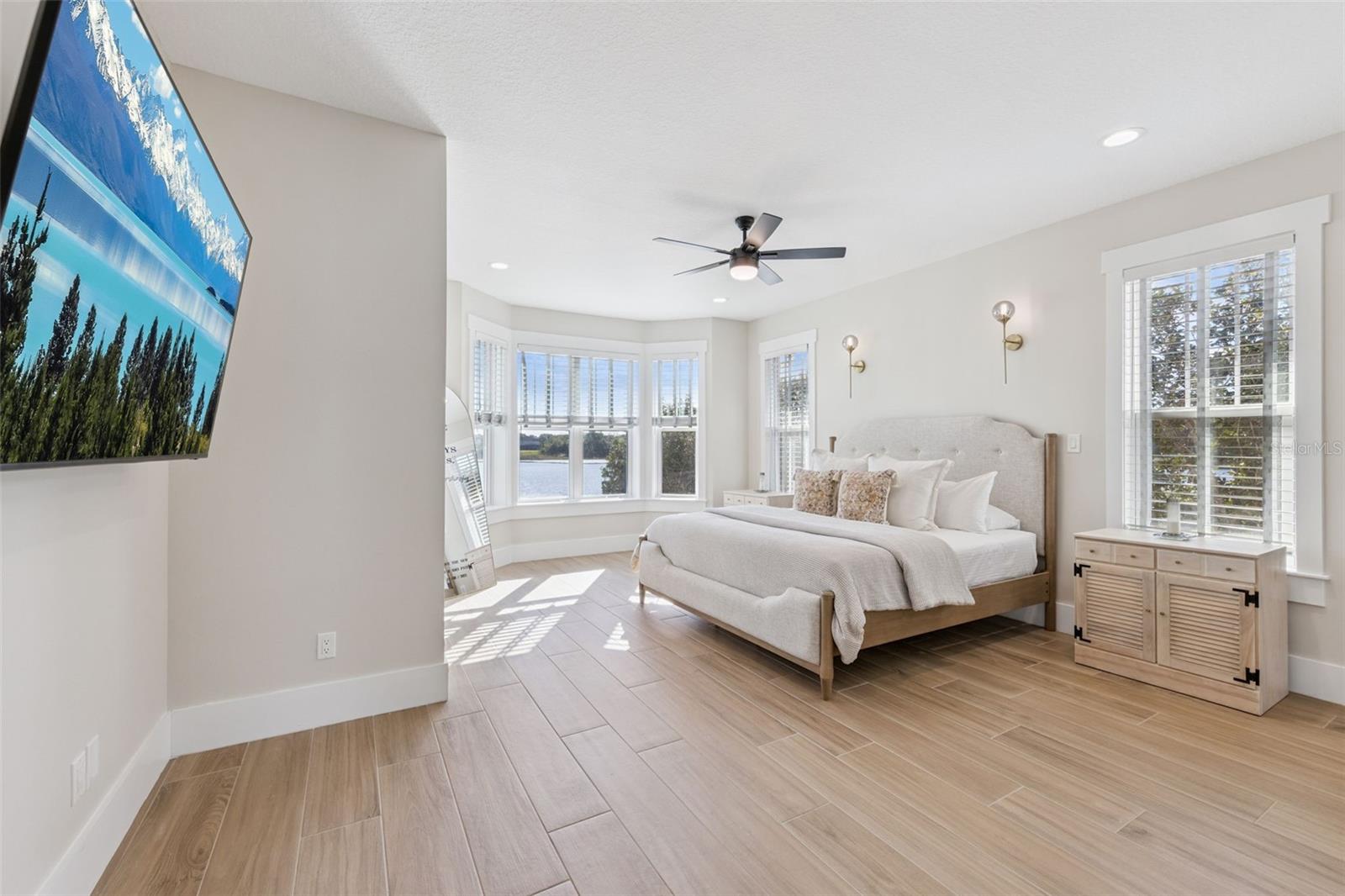 O6374371 Property Photo