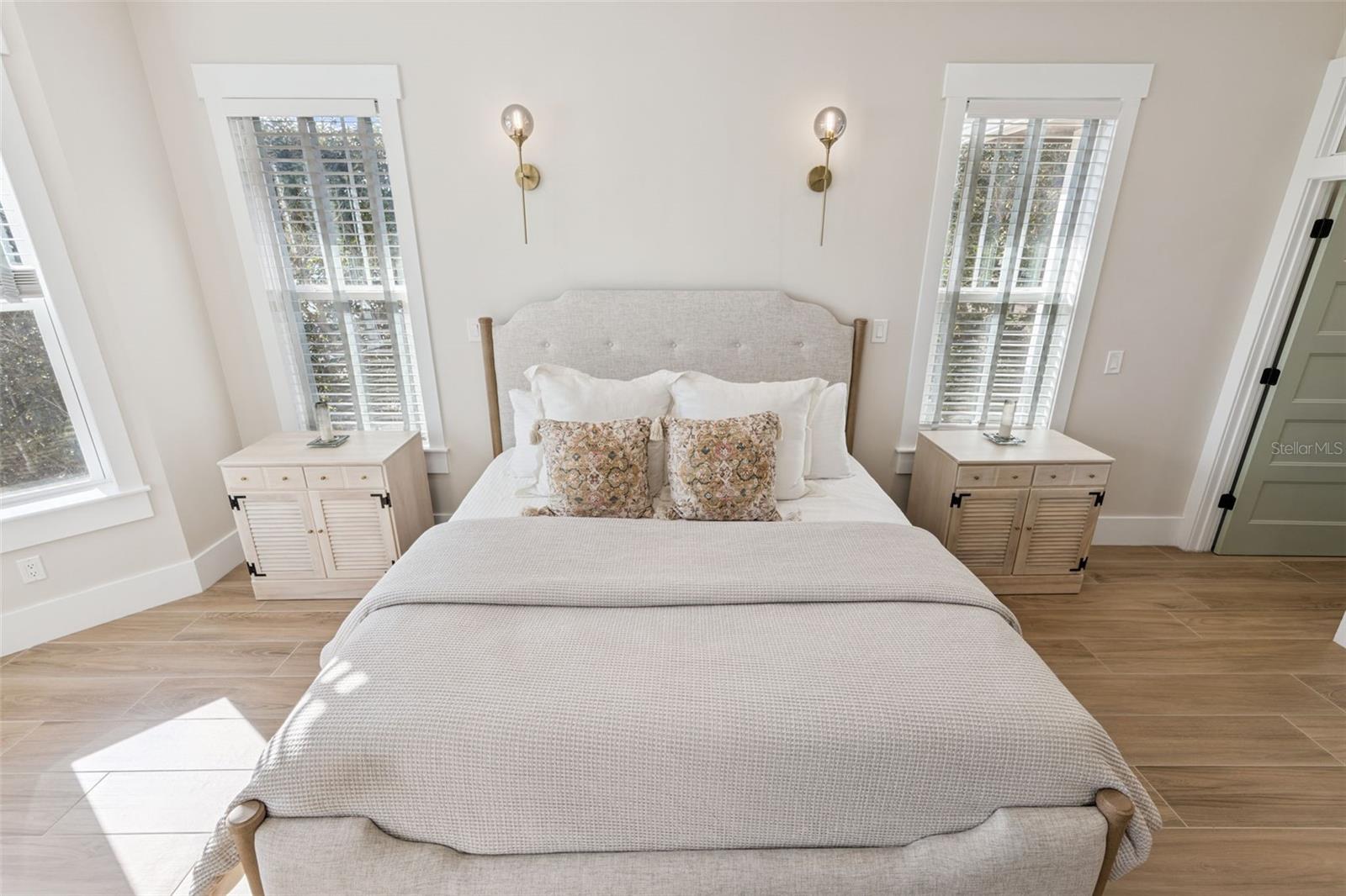 O6374371 Property Photo