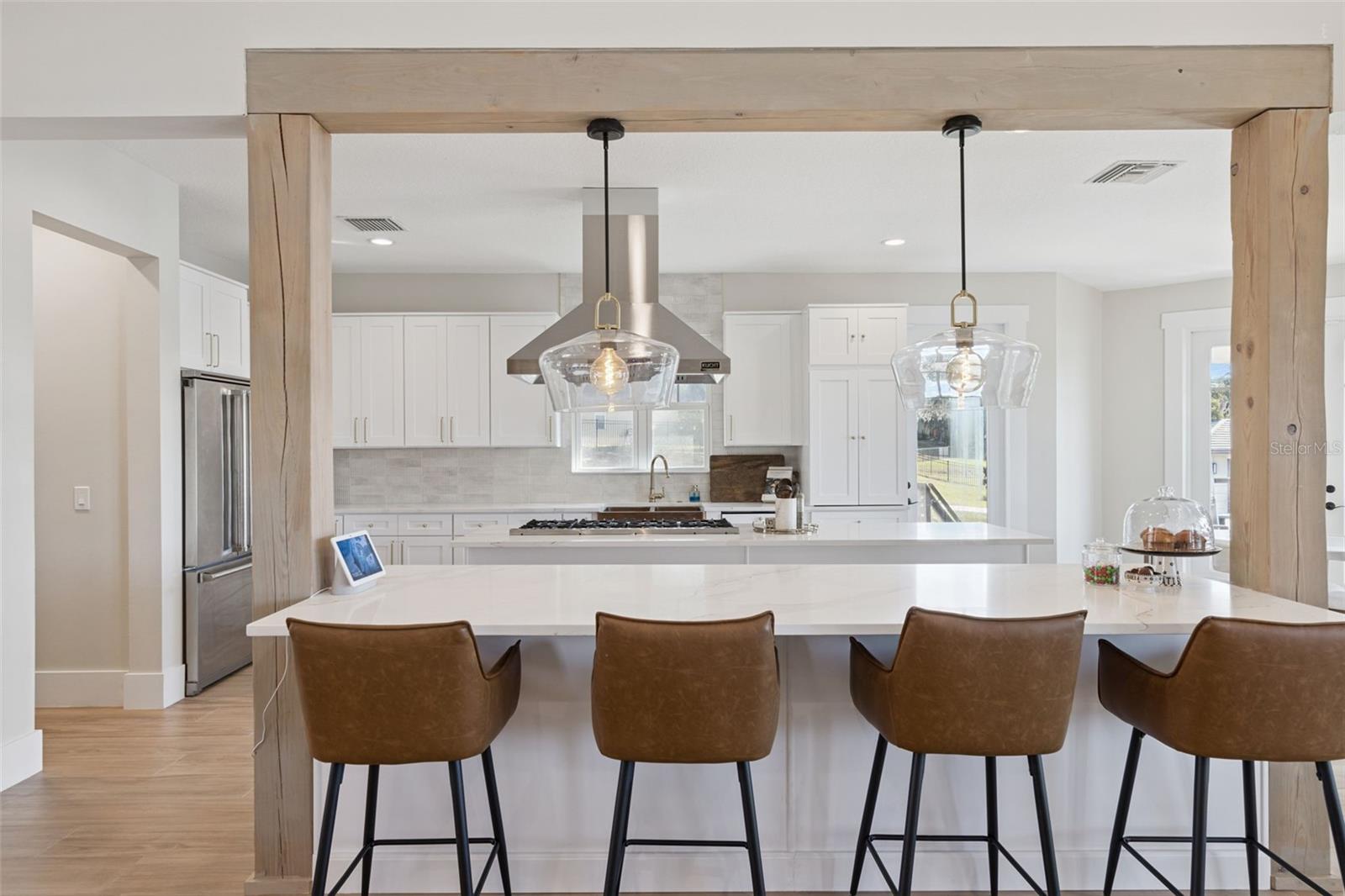 O6374371 Property Photo