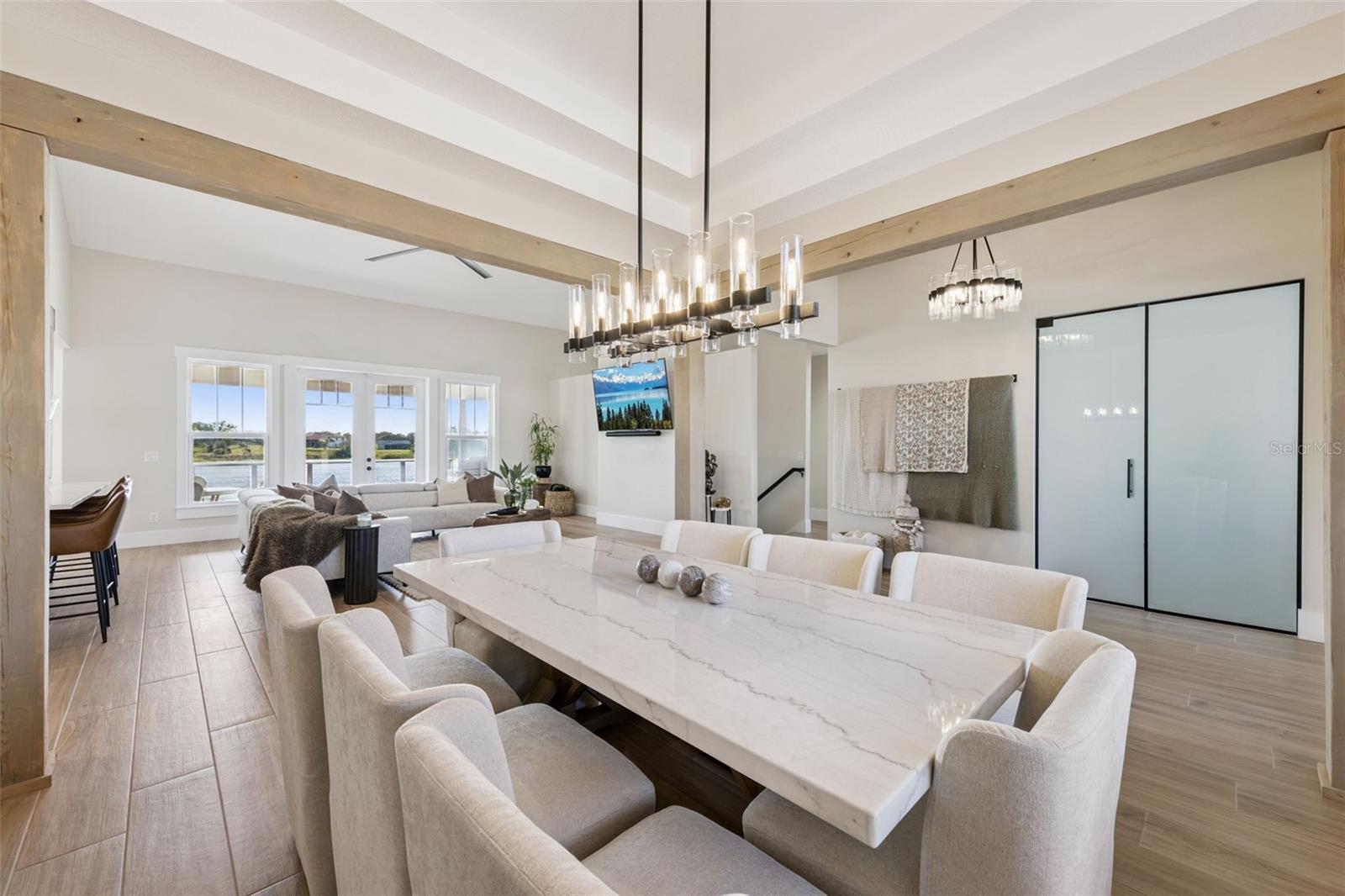 O6374371 Property Photo