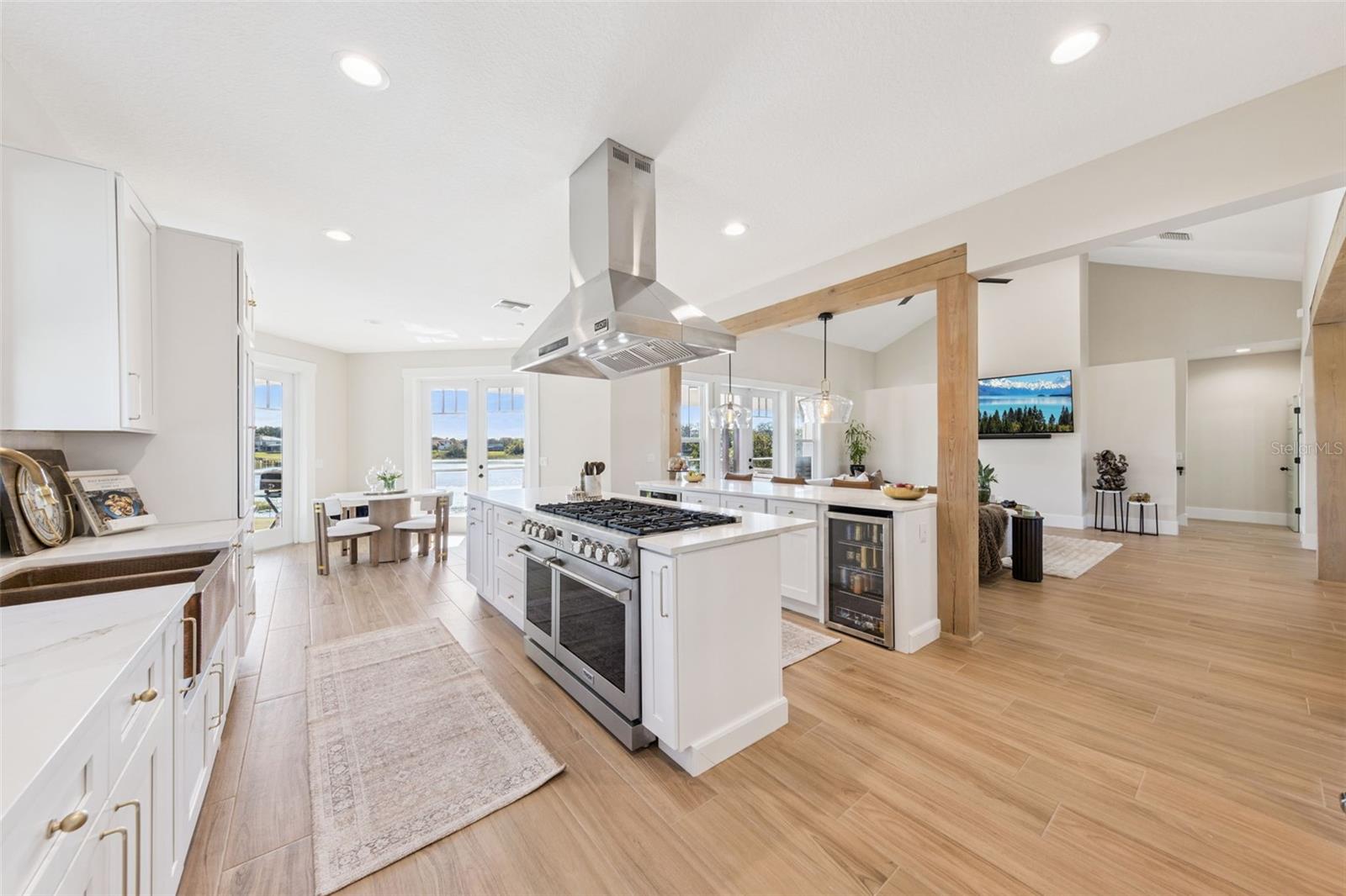 O6374371 Property Photo