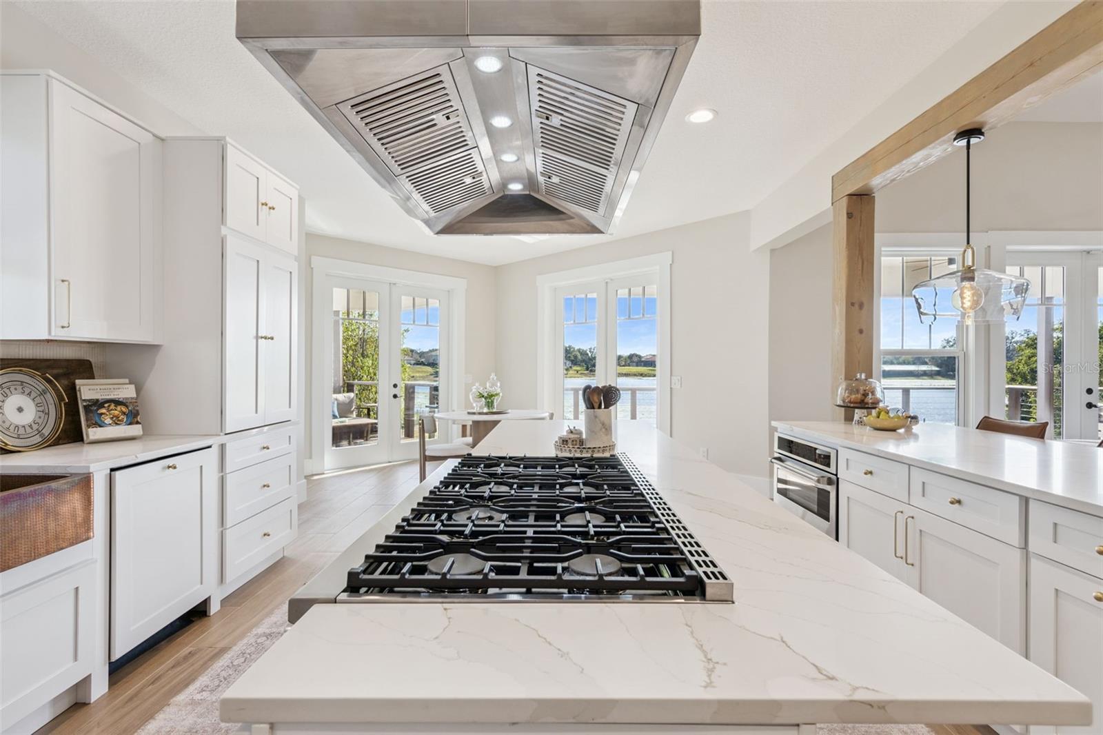 O6374371 Property Photo