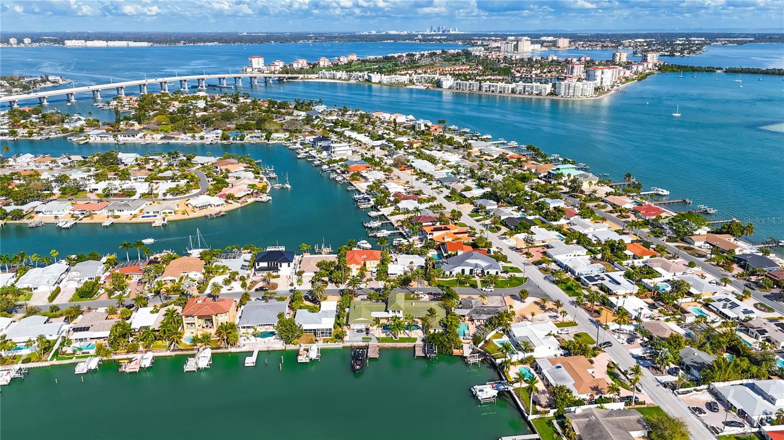 TB8465360 Property Photo