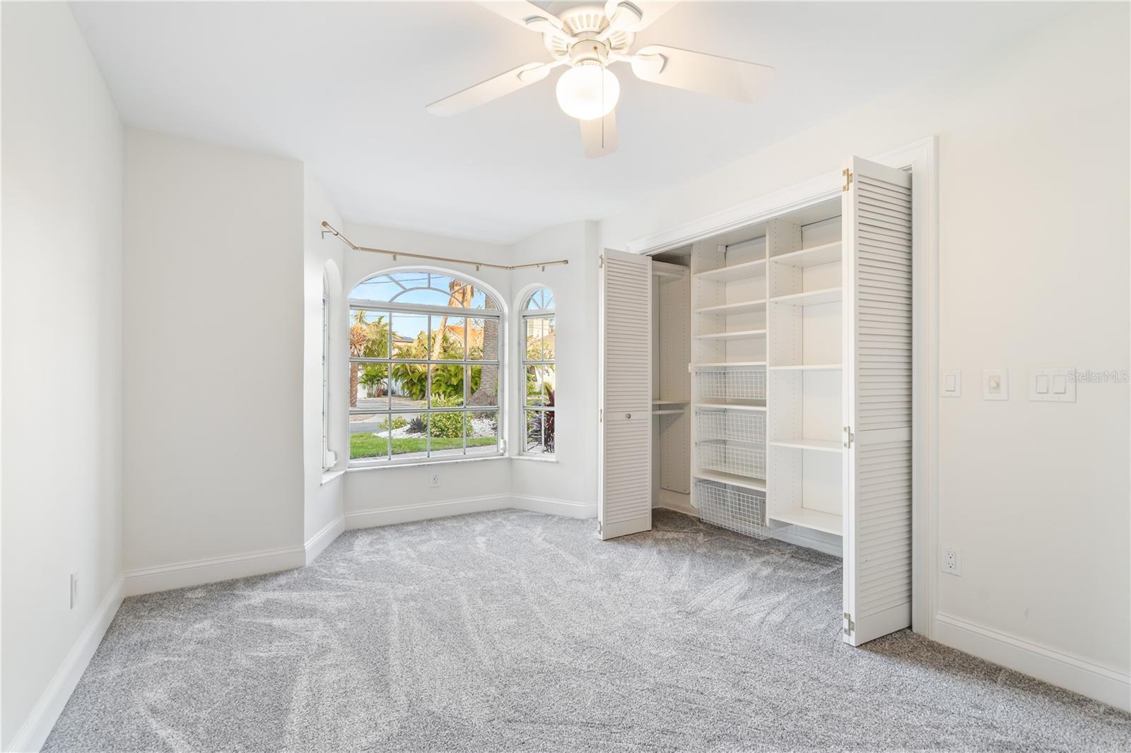 TB8465360 Property Photo