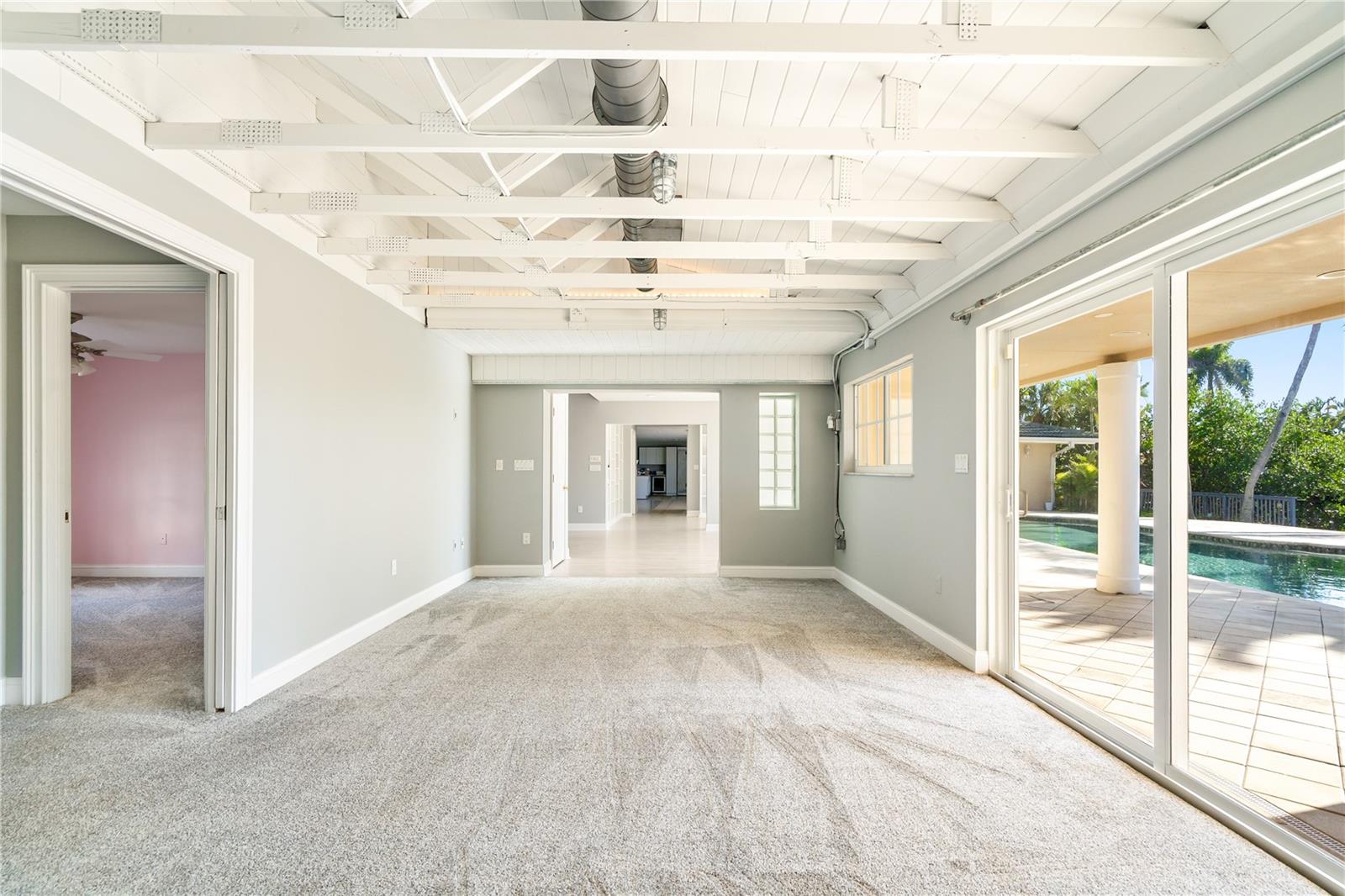 TB8465360 Property Photo