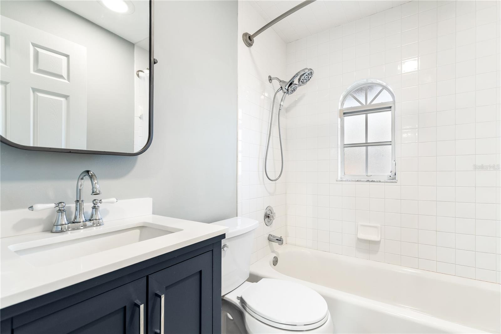 TB8465360 Property Photo