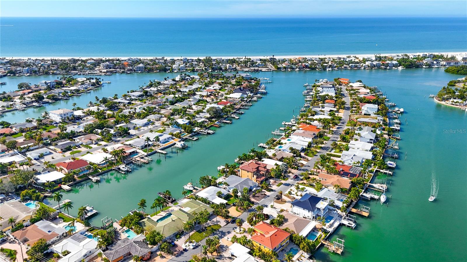 TB8465360 Property Photo