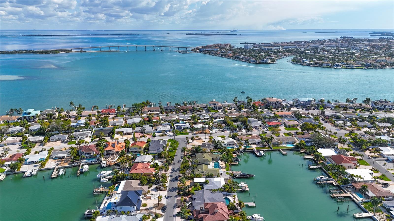 TB8465360 Property Photo