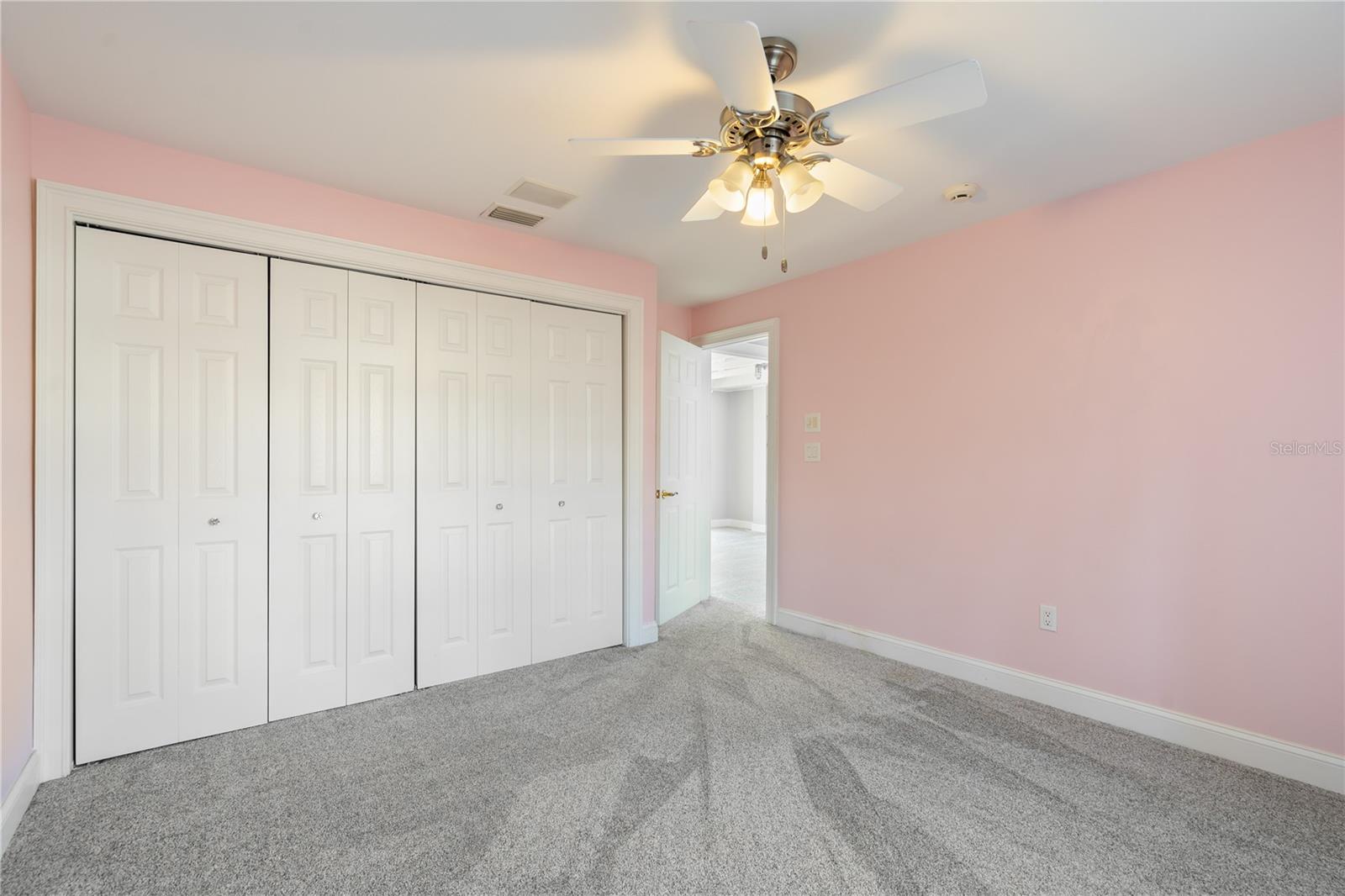 TB8465360 Property Photo