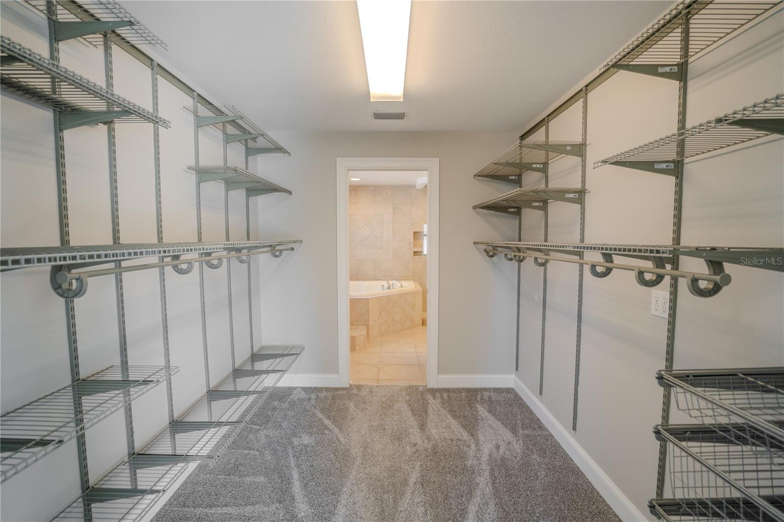 TB8465360 Property Photo