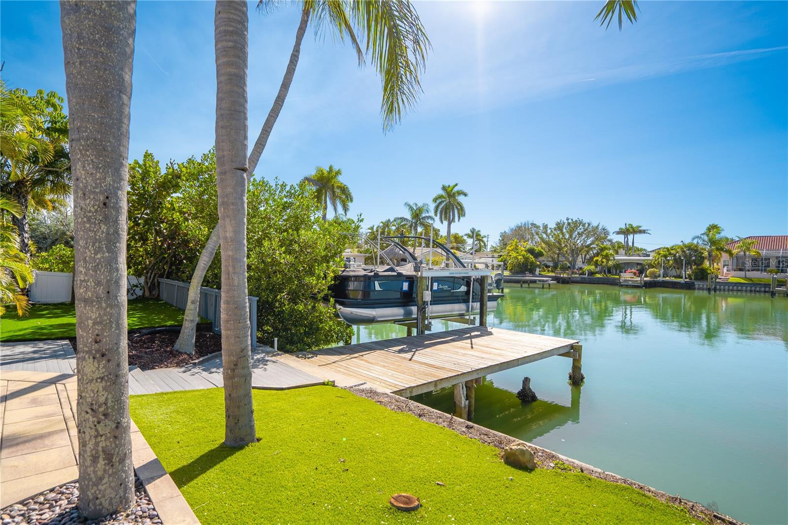 TB8465360 Property Photo