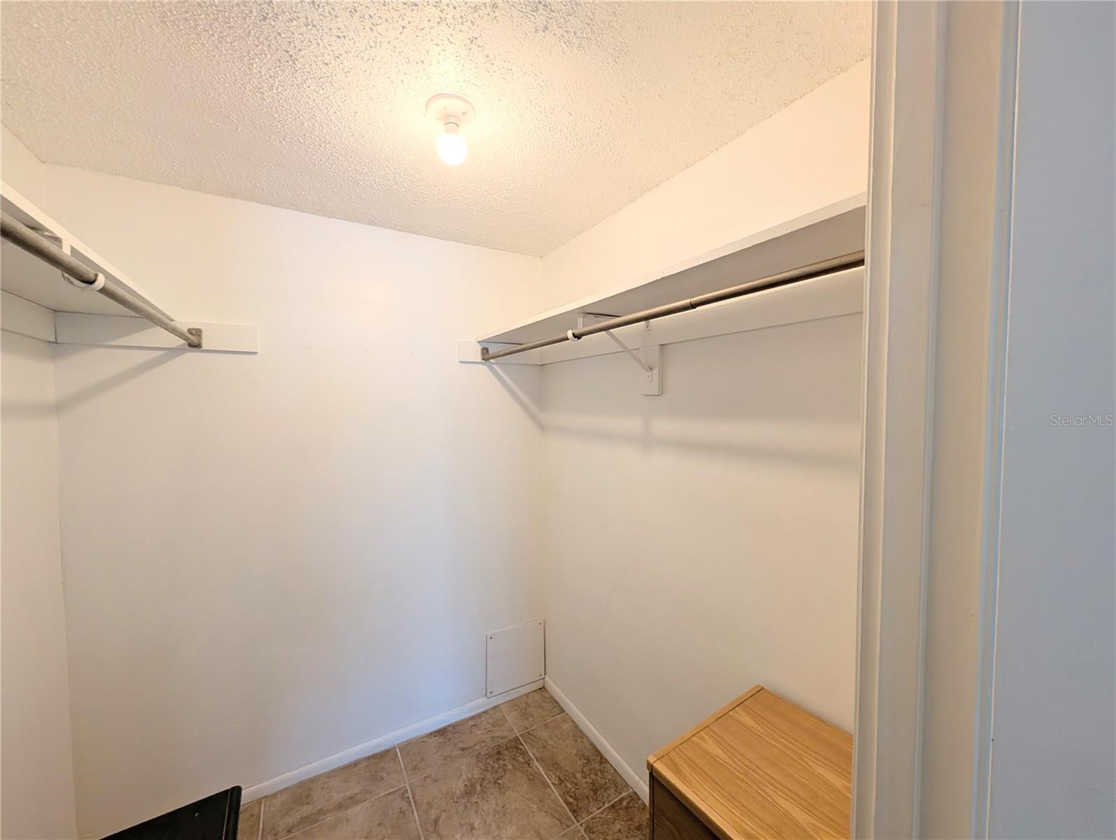 A4678658 Property Photo