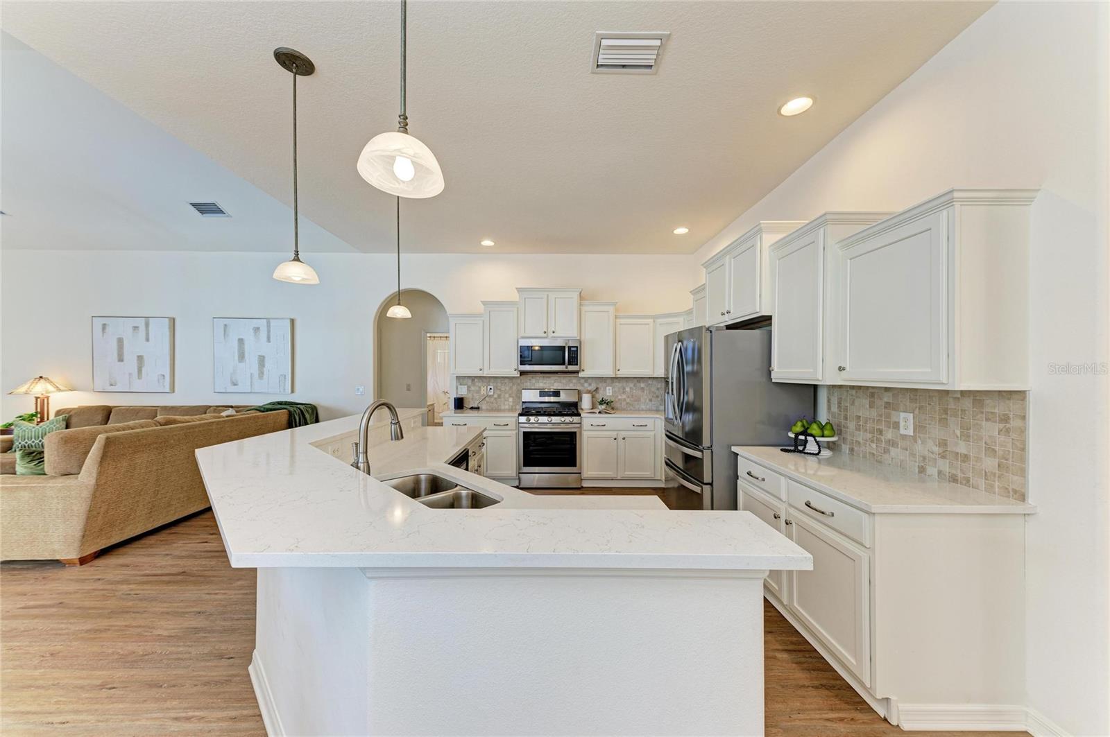 8226 BARTON FARMS BLVD, SARASOTA, FL, 34240