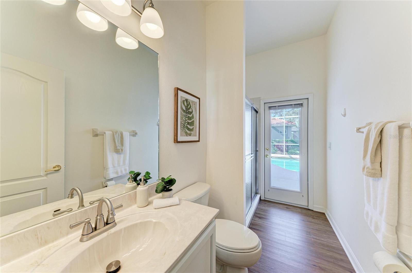 8226 BARTON FARMS BLVD, SARASOTA, FL, 34240