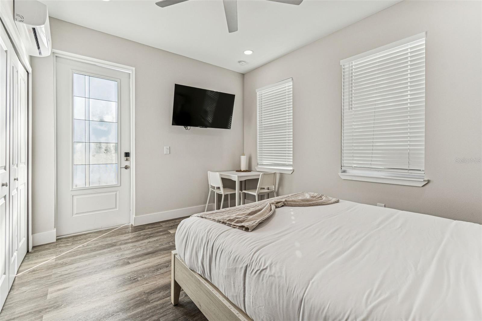 Private Guest Studio