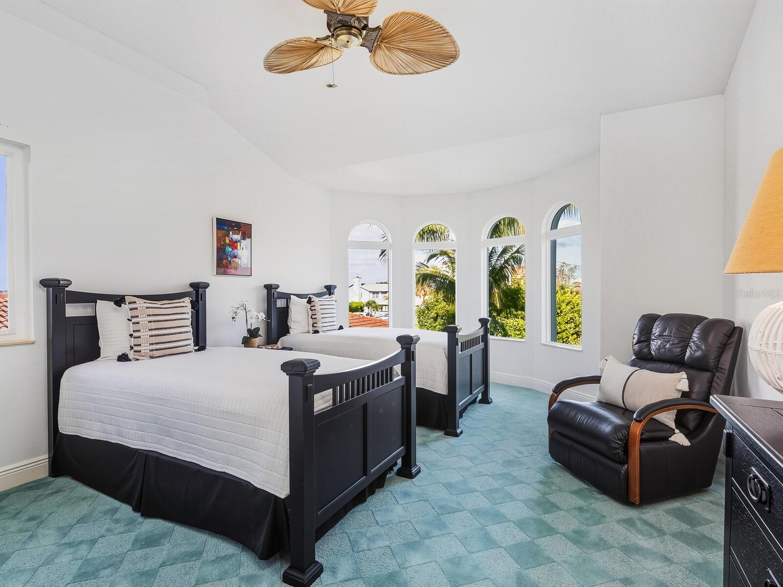 A4678685 Property Photo