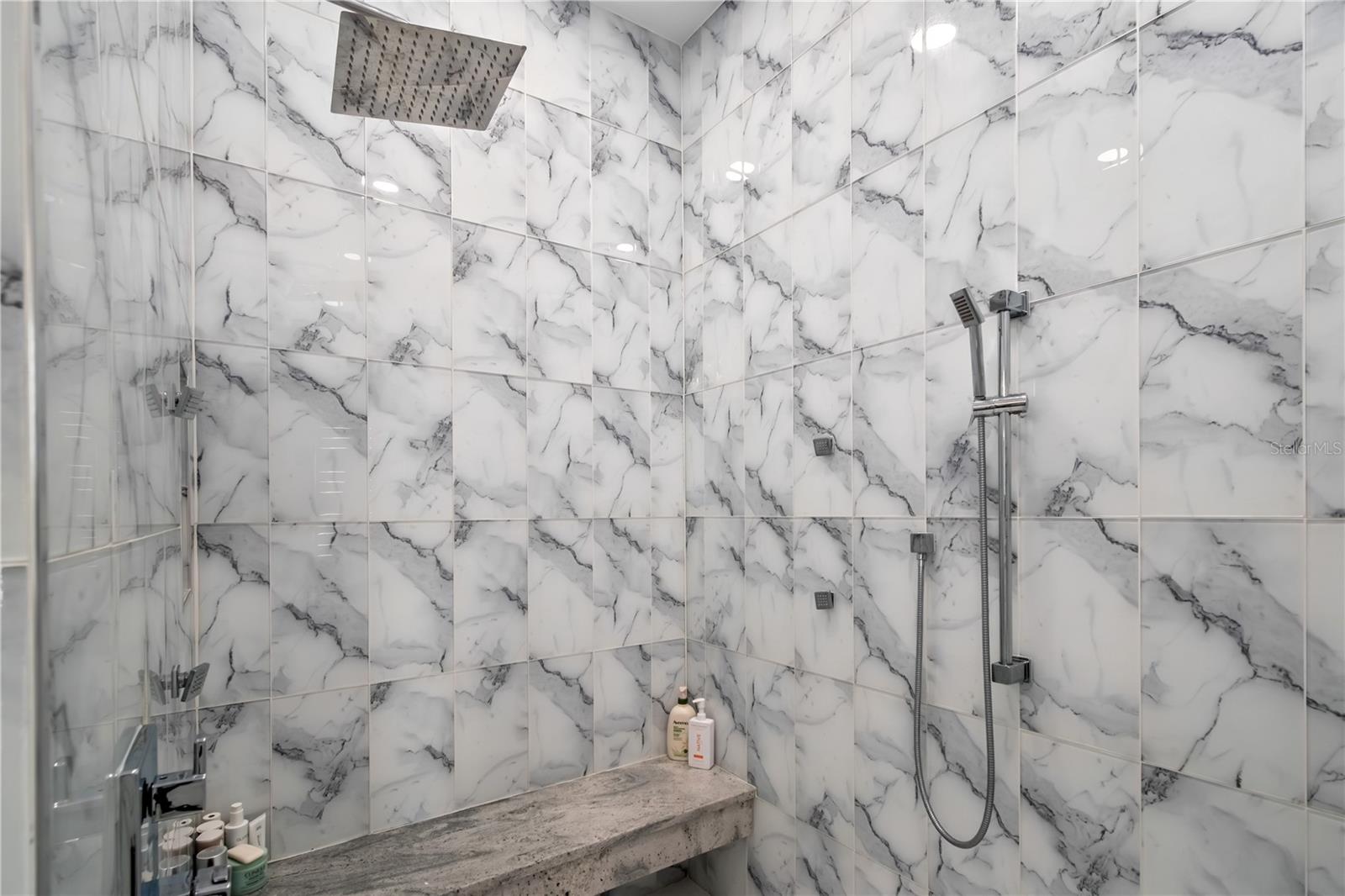 OM716830 Property Photo