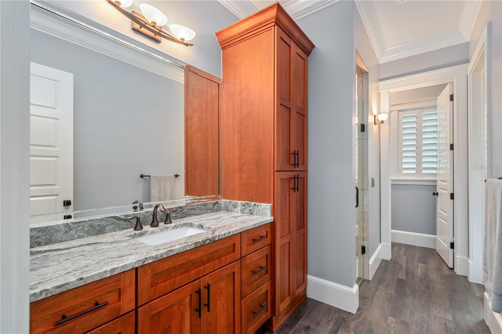 OM716830 Property Photo