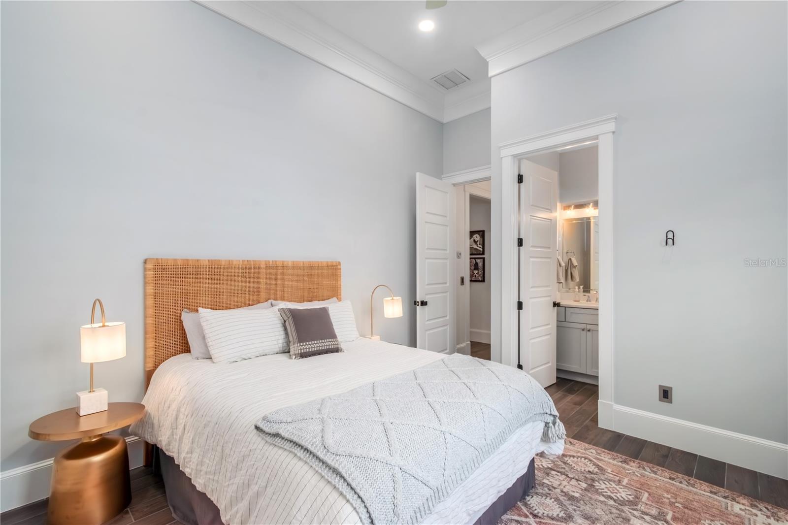 OM716830 Property Photo