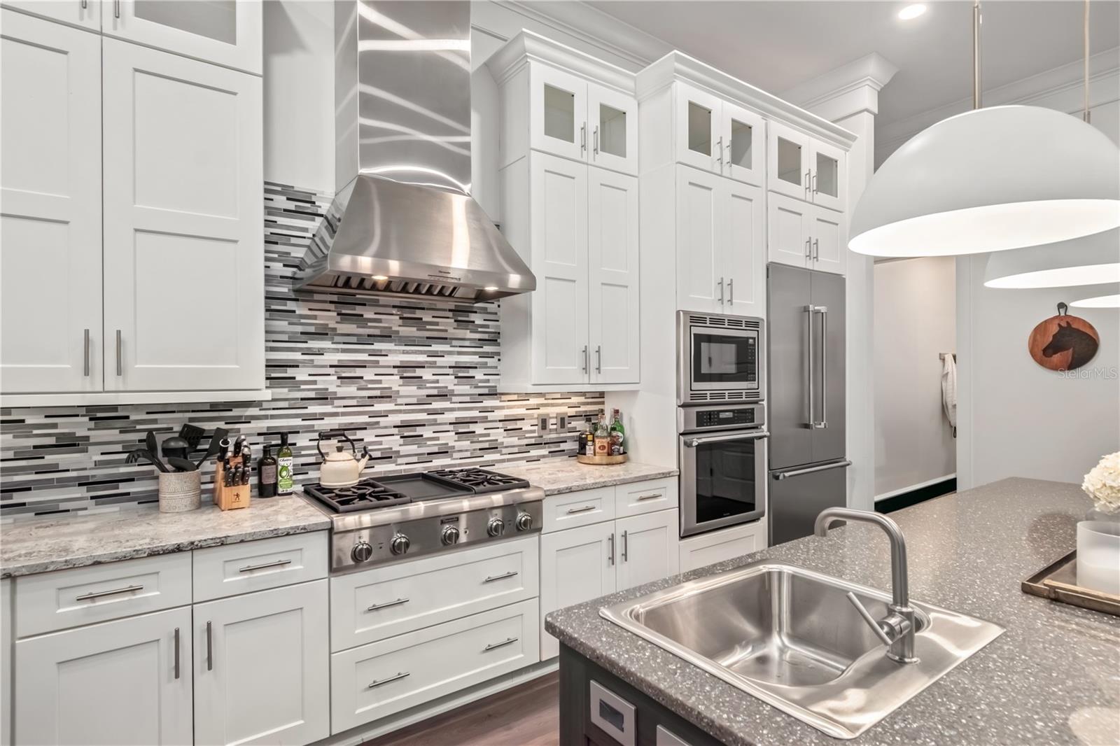 OM716830 Property Photo