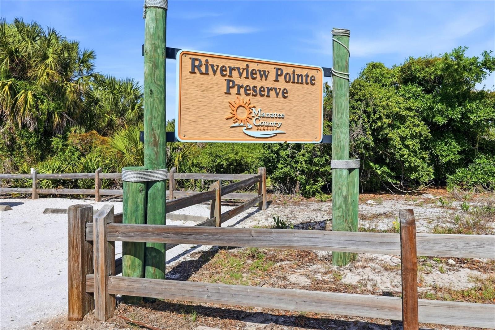 8221 DESOTO MEMORIAL HWY, BRADENTON, FL, 34209