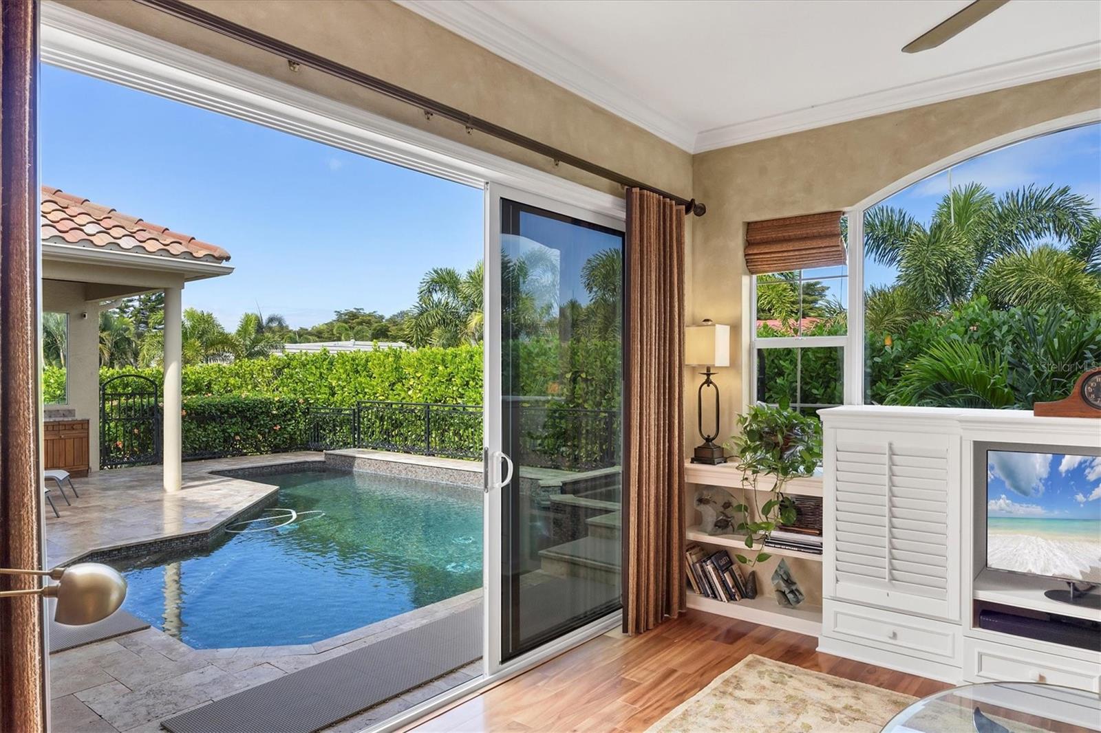 A4678714 Property Photo