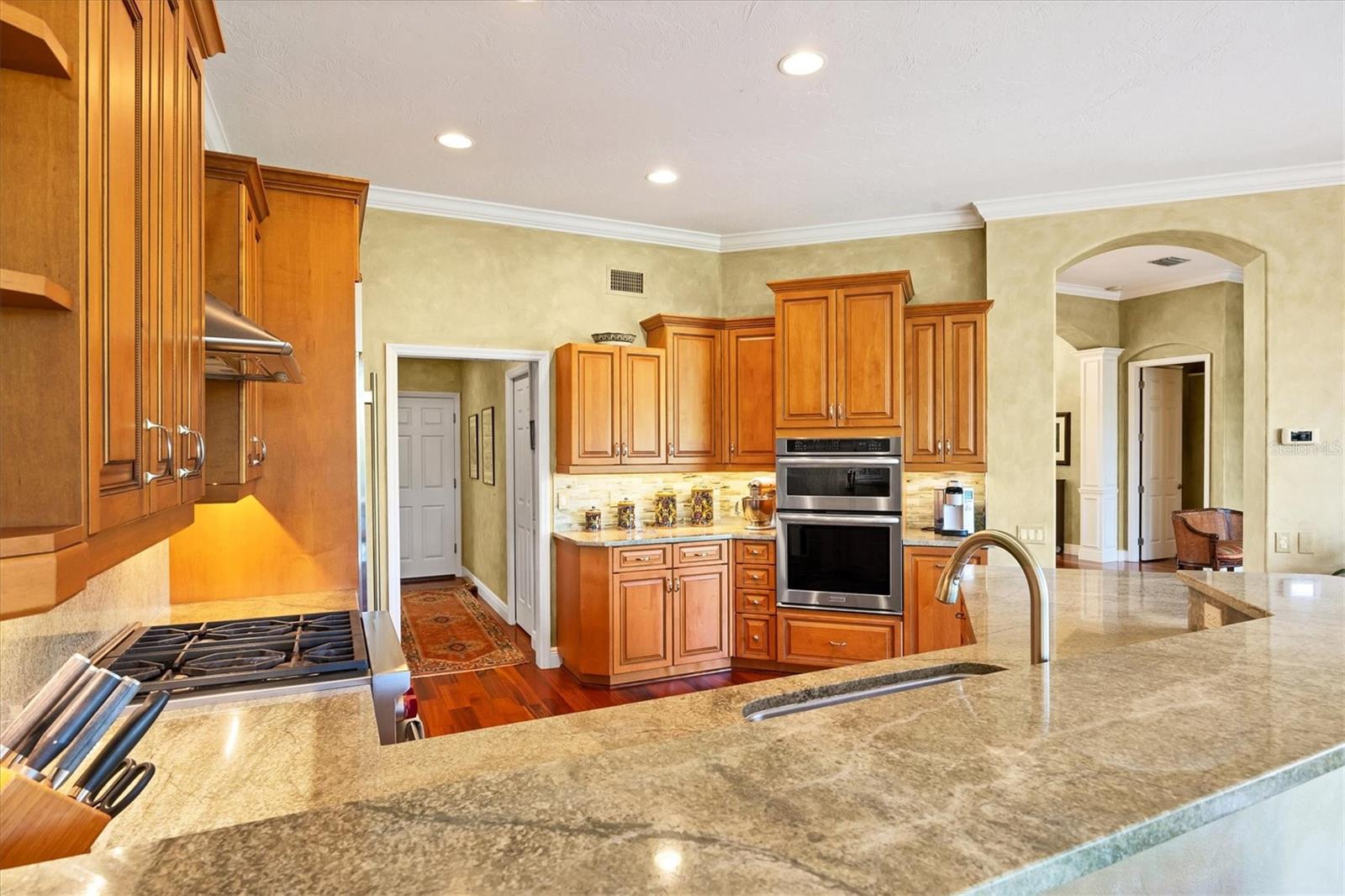 A4678714 Property Photo