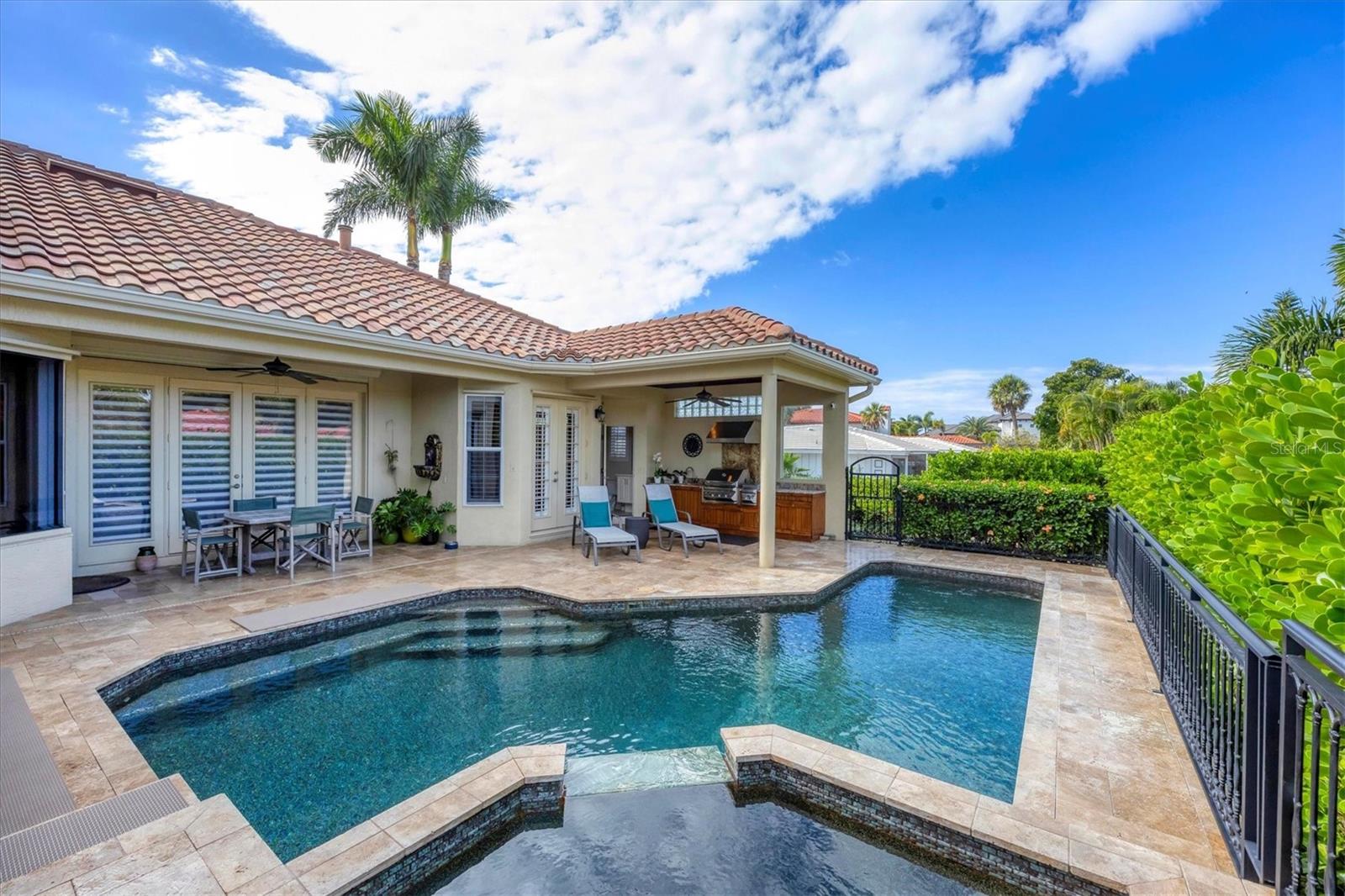 A4678714 Property Photo