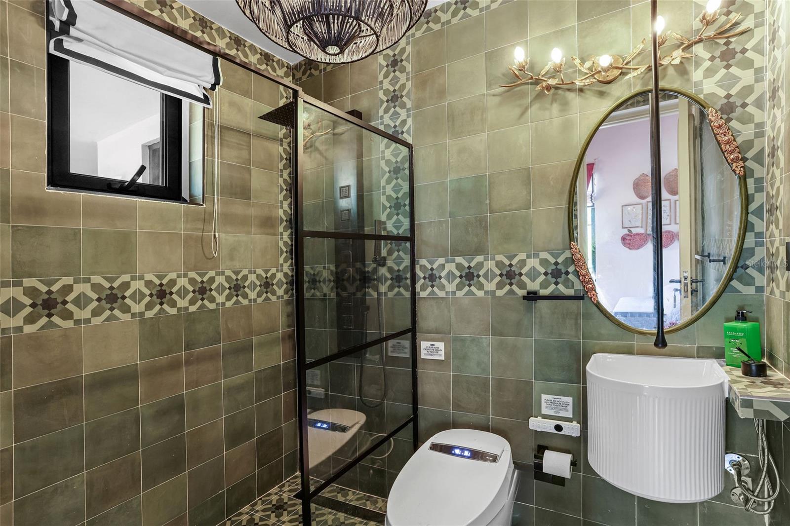 PR9118586 Property Photo