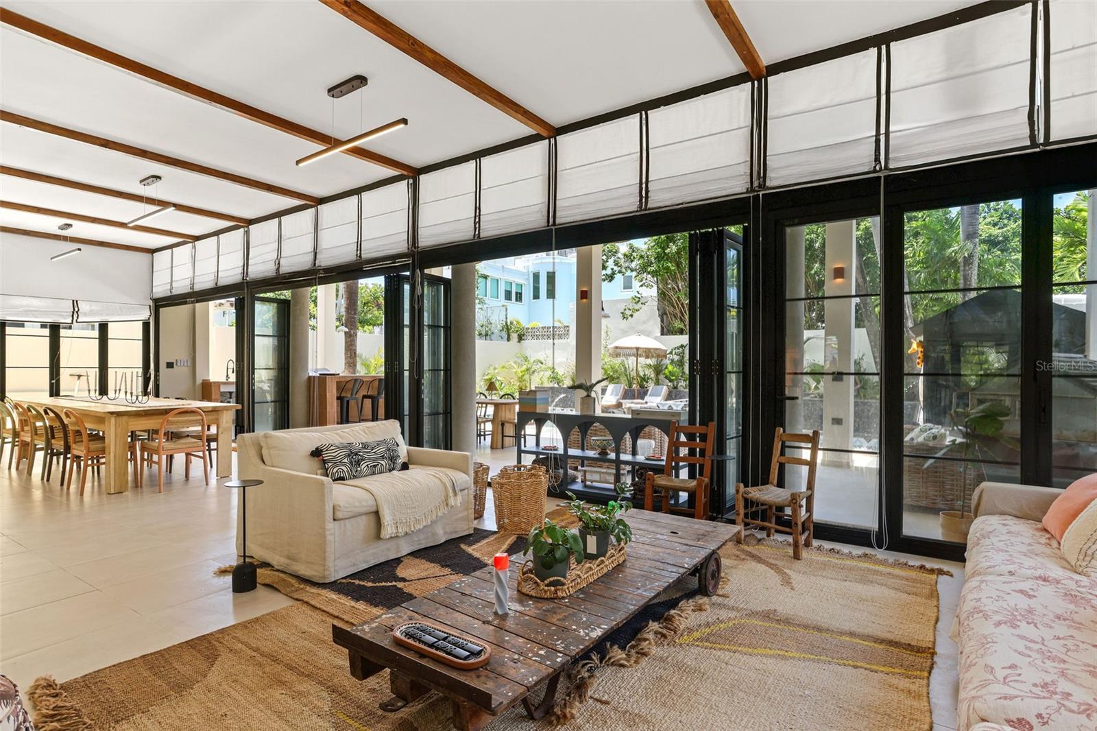 PR9118586 Property Photo