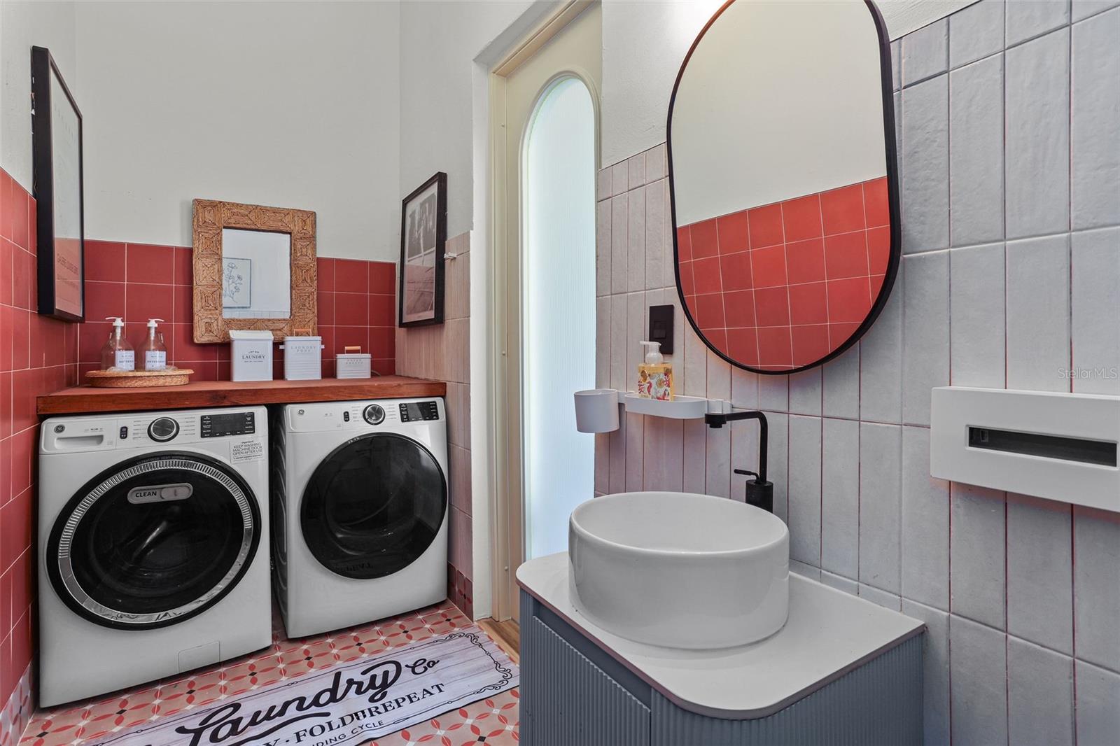 PR9118586 Property Photo