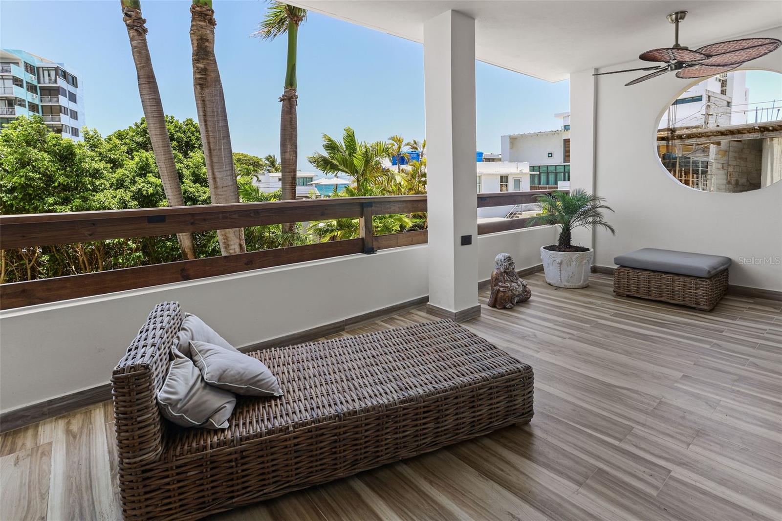 PR9118586 Property Photo