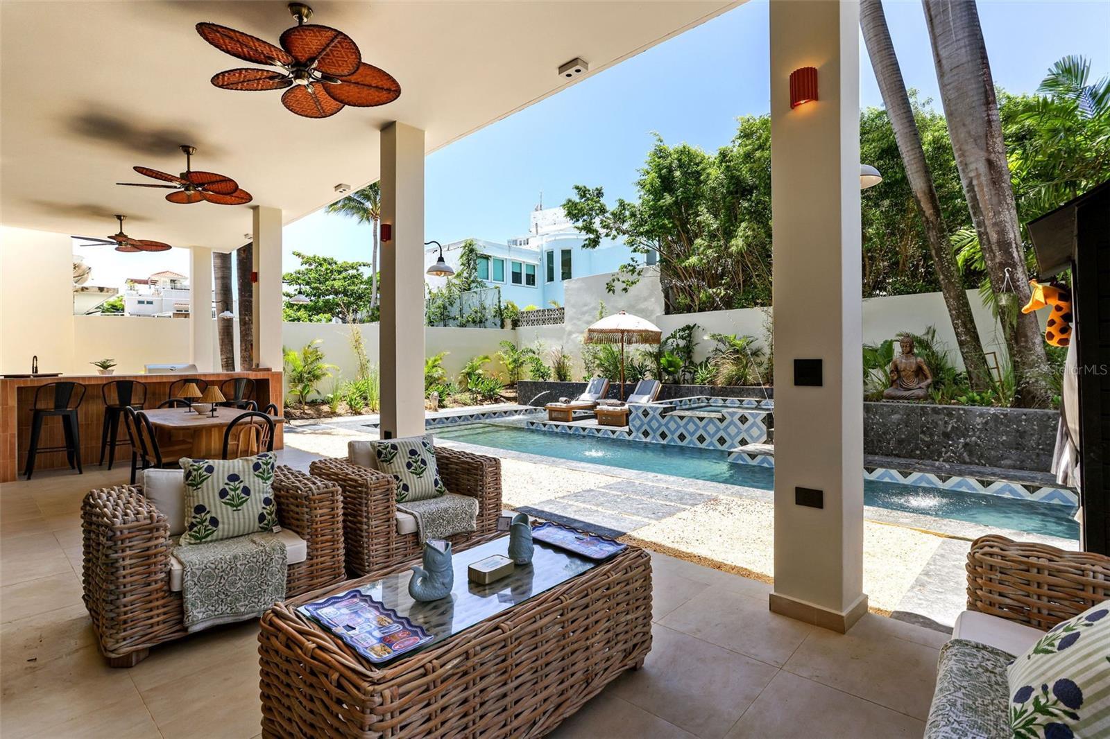 PR9118586 Property Photo